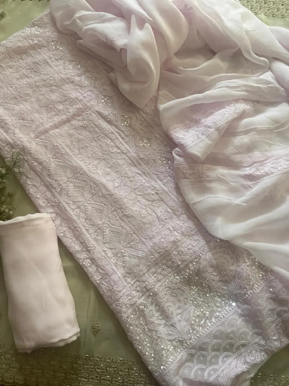 Ivory White Embroidered Chikankari-Style Suit Set 2